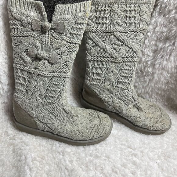 UGG kalla cable knit gray tall boots back suede fur footbed lining size 8